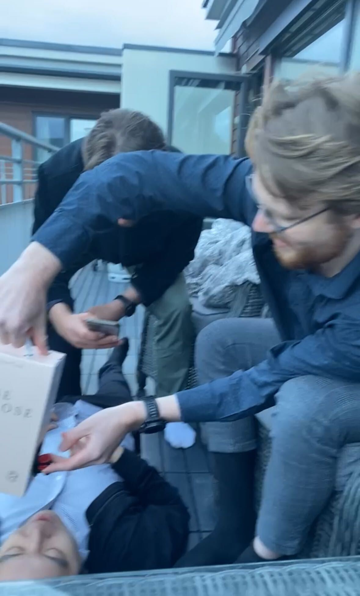 Vemund Fredriksen og Ola Matre utkledd som Moland og French på Halloween